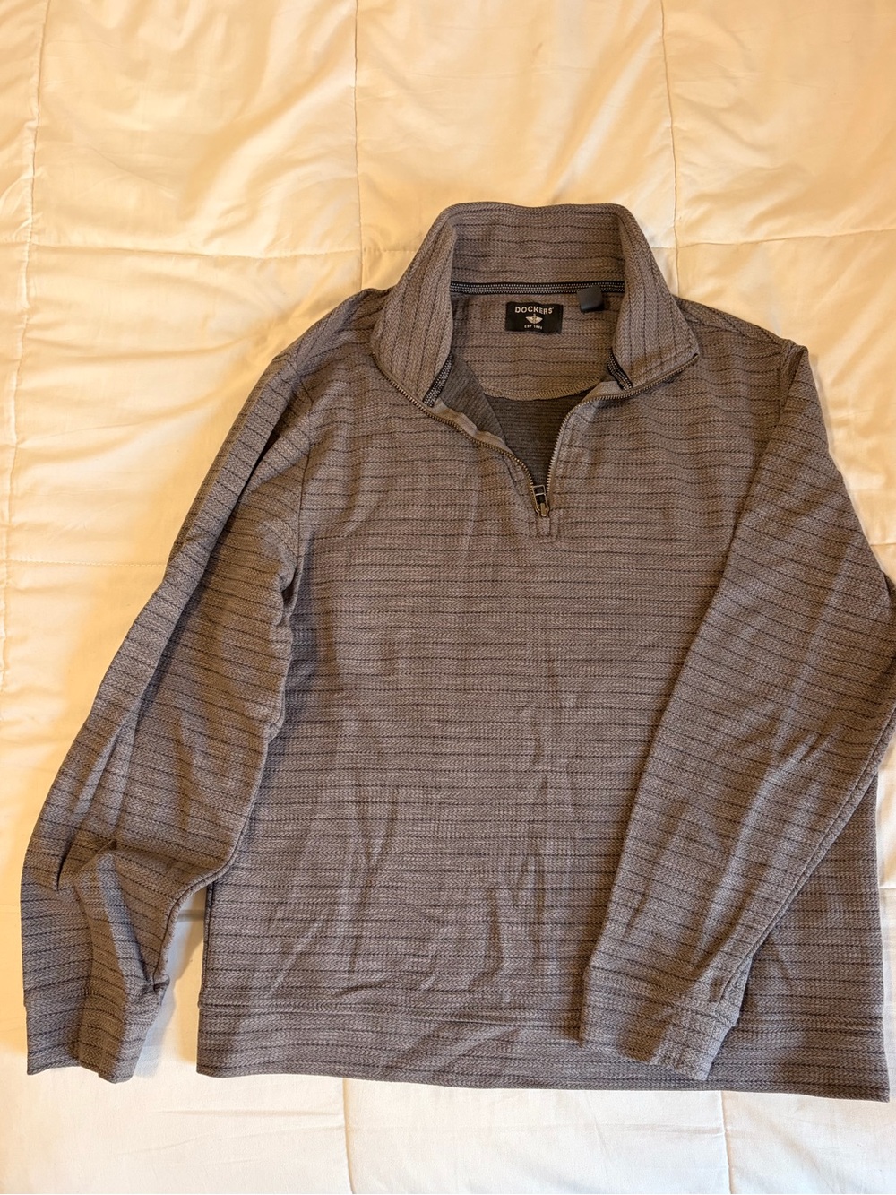 DOCKER’S MEN’S QUARTER-ZIP PULLOVER